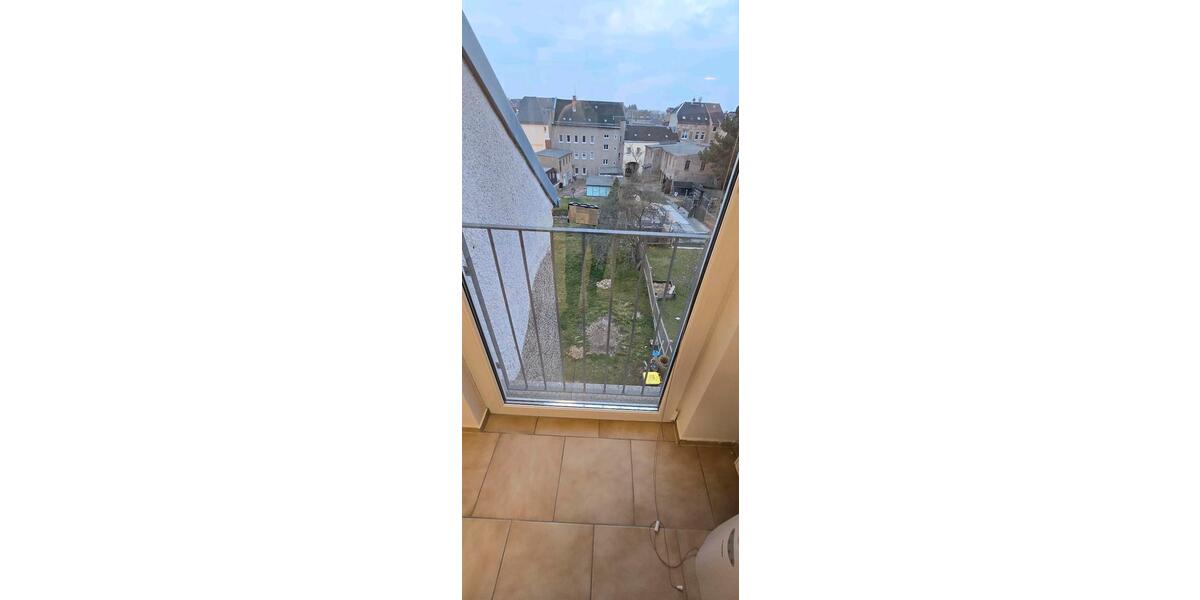 Dachgeschoßwohnung Hartha - 3 Zimmer, 53 m&sup2;, 310&euro; | Angebot:26424655