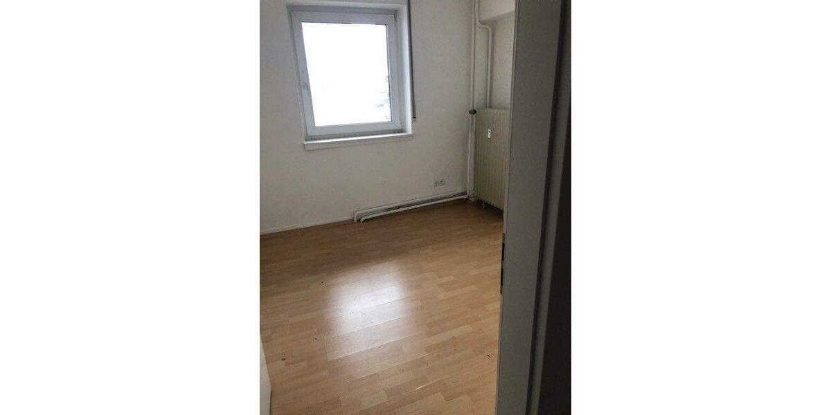 Etagenwohnung Ludwigshafen Mitte - 6 Zimmer, 130 m&sup2;, 1.075&euro; | Angebot:24825864