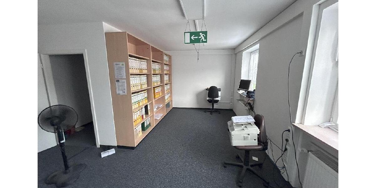 Büro- und Lagerflächen im Zentrum von Gersthofen zimmer