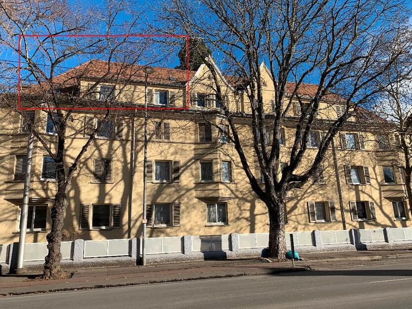 Dachgeschoss-FAN`s aufgepasst! Klein, aber fein. 2-Zimmer-Whg