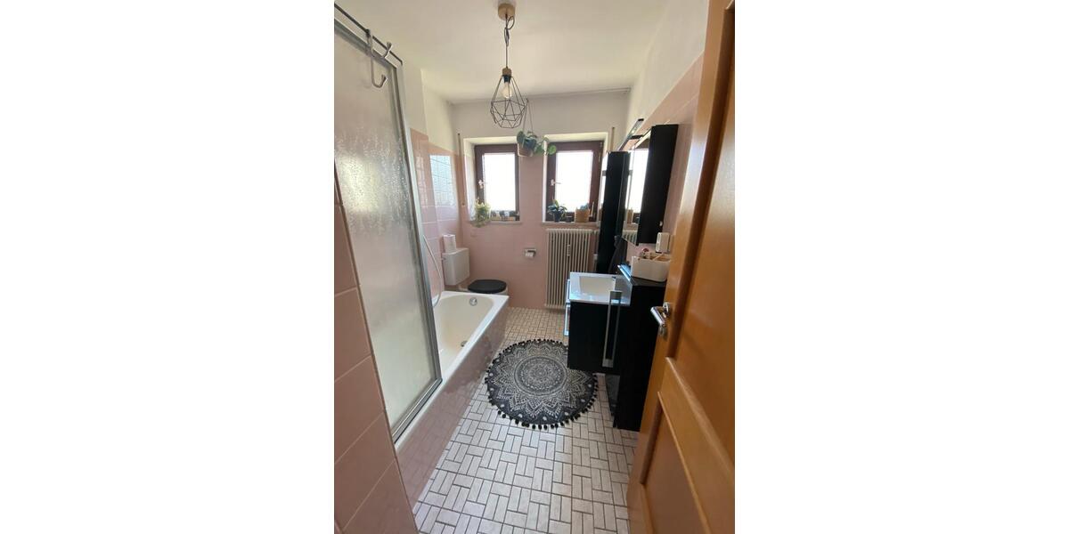 Erdgeschoßwohnung Kumhausen - 2 Zimmer, 64 m&sup2;, 1.000&euro; | Angebot:26704322