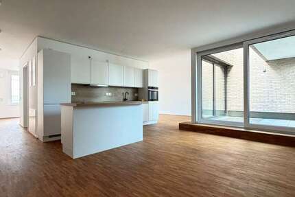 Wohnung Mainz Mombach - 1 Zimmer, 100 m&sup2;, 1.500&euro; | Angebot:25447596