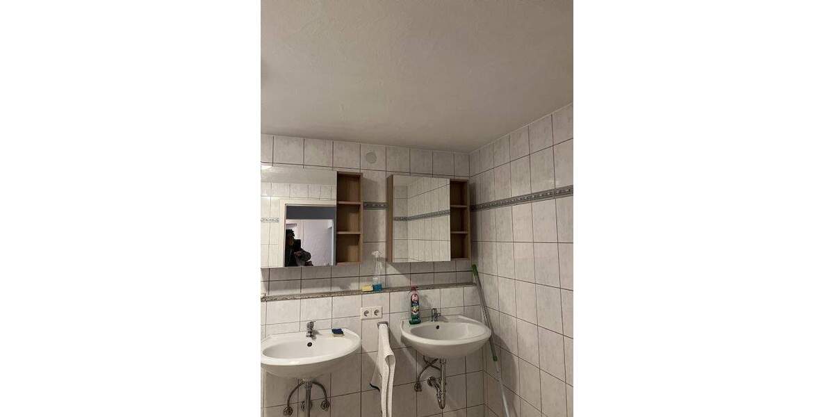 Etagenwohnung Engen - 3 Zimmer, 108 m&sup2;, 900&euro; | Angebot:26257441
