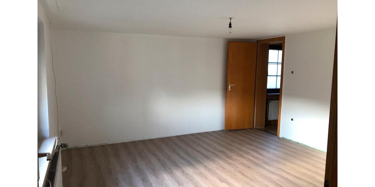 Einfamilienhaus Einbeck - 5 Zimmer, 140 m&sup2;, 980&euro; | Angebot:25018149