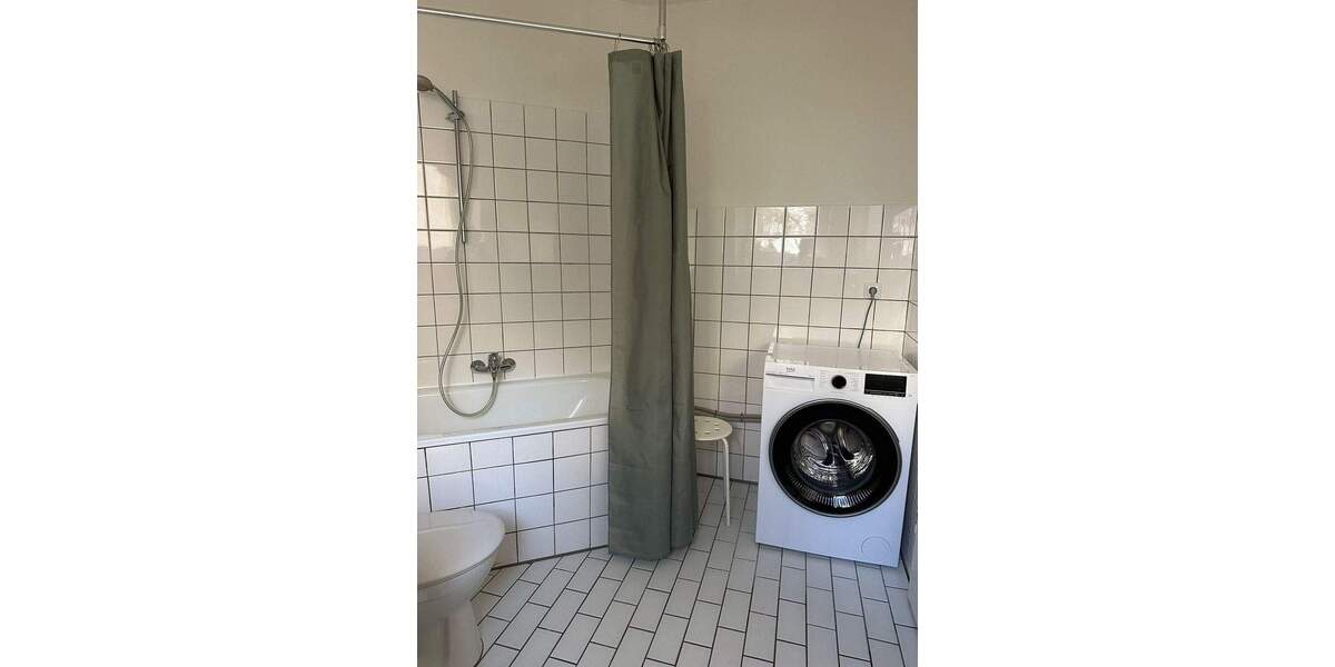 Stilvoll möblierte 3-Zimmer-Wohnung mit Wintergarten & Stellplatz in Bestlage am Tiergarten 3 zimmer