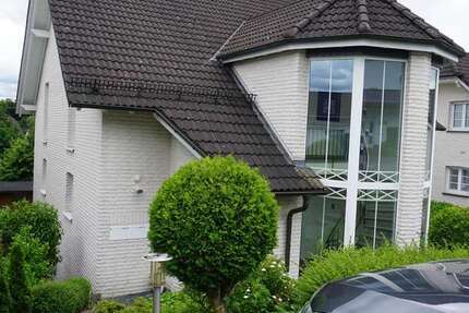 Wohnung zum Mieten in Wiehl 828 € 92 m²