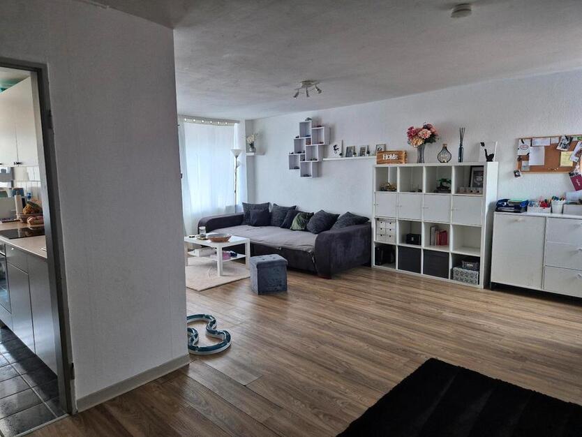 Schöne lichtdurchflutete Wohnung Ziegenhain