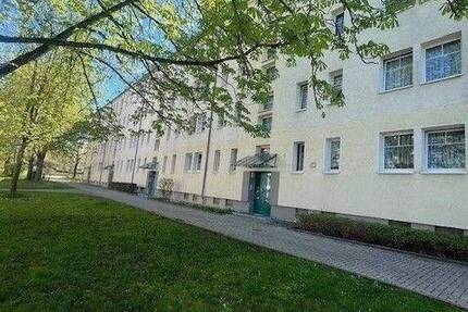 Wohnung Zwickau Eckersbach - 2 Zimmer, 46 m&sup2;, 249&euro; | Angebot:26834763