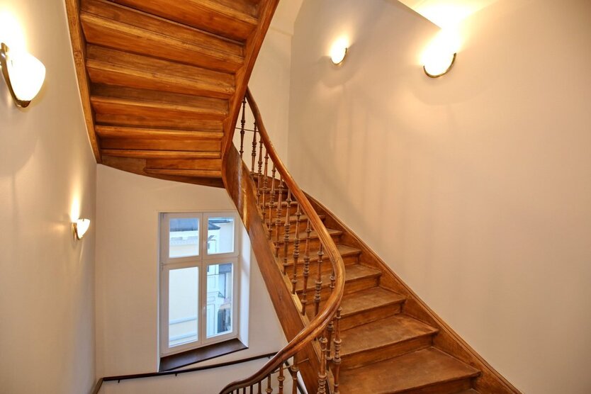 Kernsanierte Altbauetage in absoluter Innenstadtlage 4 zimmer