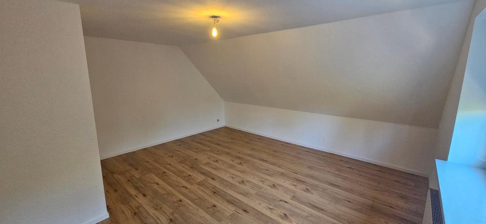 Dachgeschoßwohnung Dörverden - 4.5 Zimmer, 85 m&sup2;, 900&euro; | Angebot:26425149