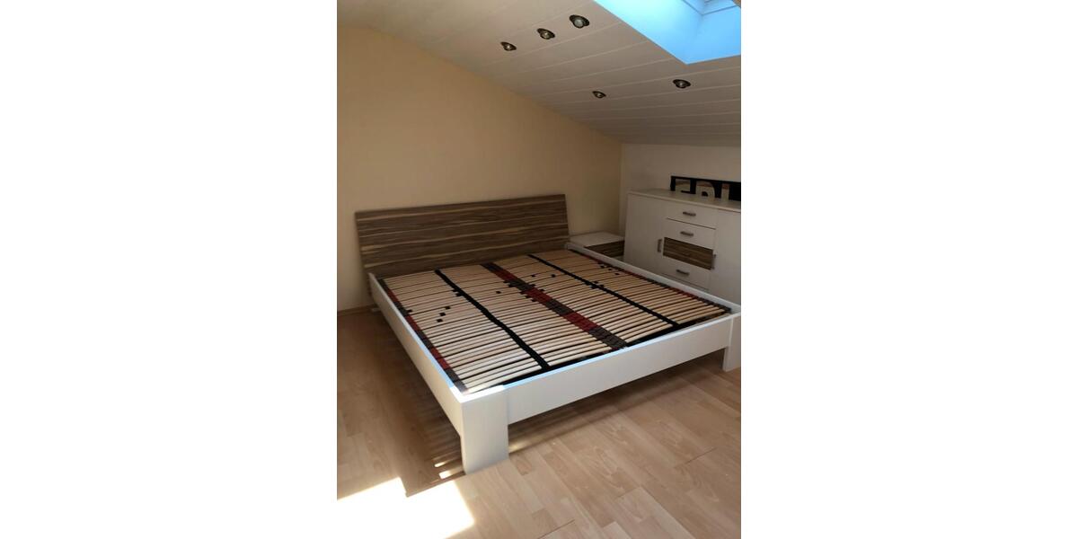 Dachgeschoßwohnung Pfullendorf - 3 Zimmer, 89 m&sup2;, 910&euro; | Angebot:26464813