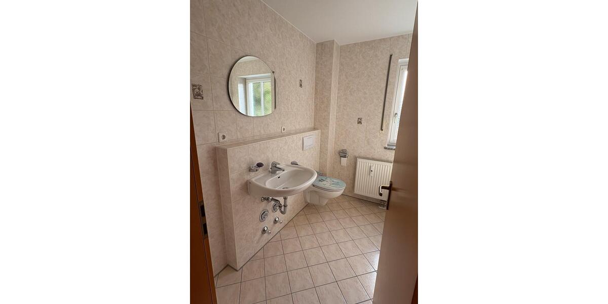 Etagenwohnung Hohenwart - 3 Zimmer, 71 m&sup2;, 1.100&euro; | Angebot:25837728