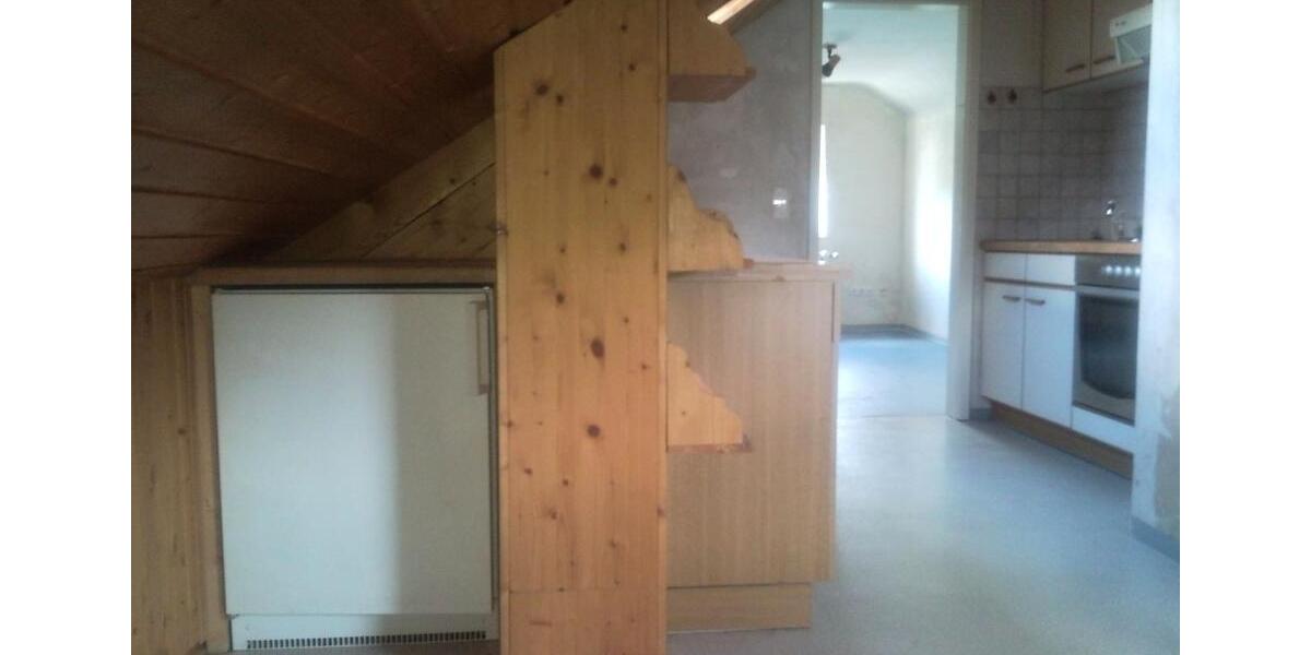 Dachgeschoßwohnung Rödelsee - 2 Zimmer, 49 m&sup2;, 270&euro; | Angebot:26134487