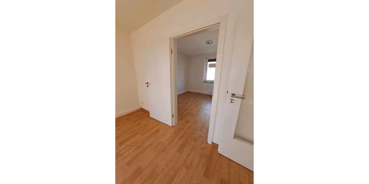 Etagenwohnung Hohenmölsen - 2 Zimmer, 50 m&sup2;, 530&euro; | Angebot:26564625