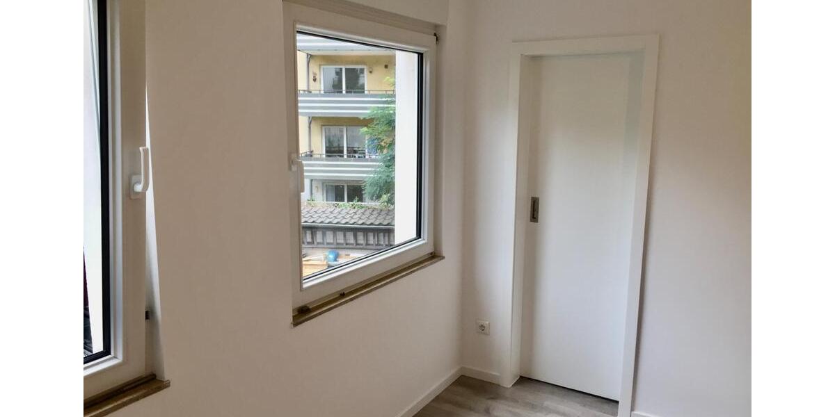 Etagenwohnung Essen Stadtbezirk II - 4 Zimmer, 90 m&sup2;, 998&euro; | Angebot:25073417