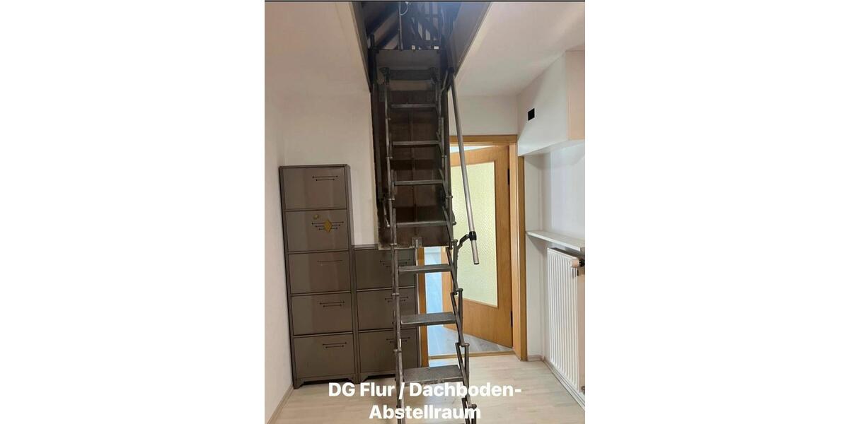 Dachgeschoßwohnung Neustadt bei Coburg - 4.5 Zimmer, 87 m&sup2;, 750&euro; | Angebot:24964782