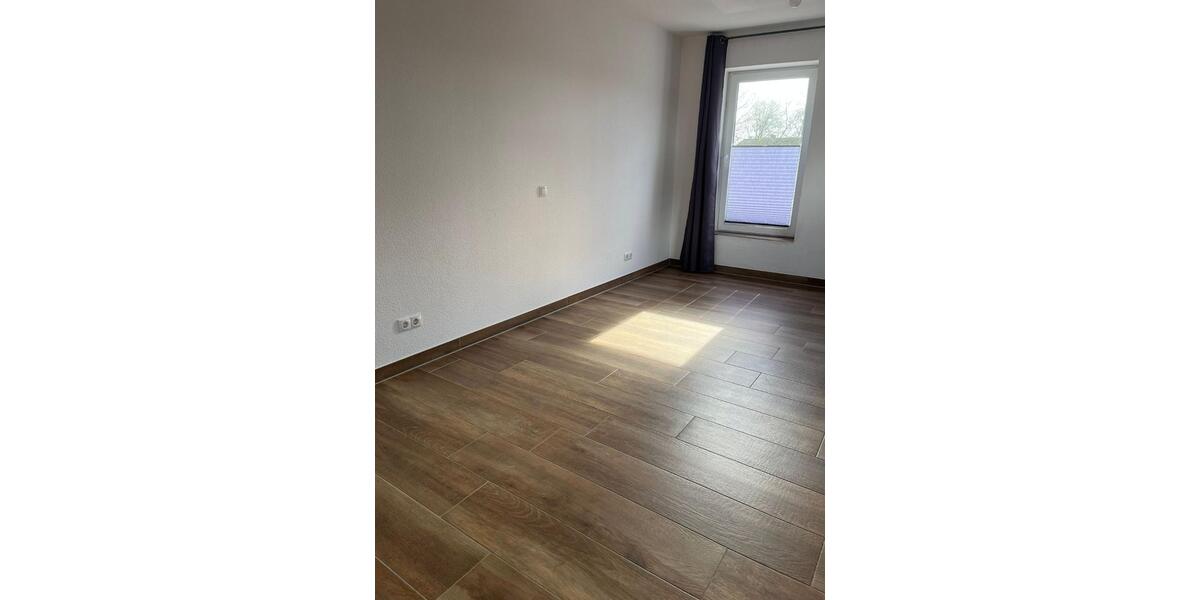 Etagenwohnung Garrel - 2 Zimmer, 80 m&sup2;, 1.000&euro; | Angebot:25751520