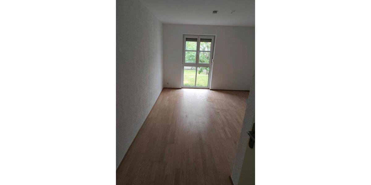 Etagenwohnung Burgkirchen an der Alz - 3 Zimmer, 75 m&sup2;, 830&euro; | Angebot:26614889