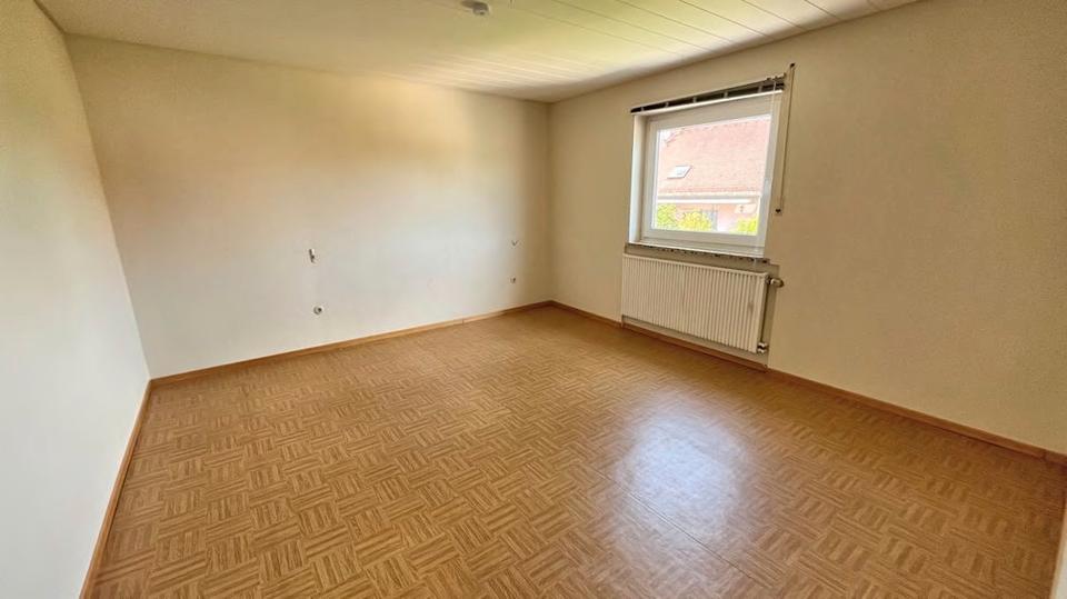 Etagenwohnung Stegaurach - 3 Zimmer, 92 m&sup2;, 850&euro; | Angebot:26688756