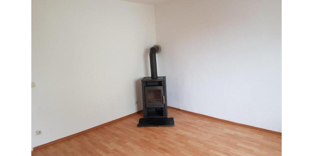 Etagenwohnung Wiesau Kornthan - 2 Zimmer, 51 m&sup2;, 295&euro; | Angebot:26278121