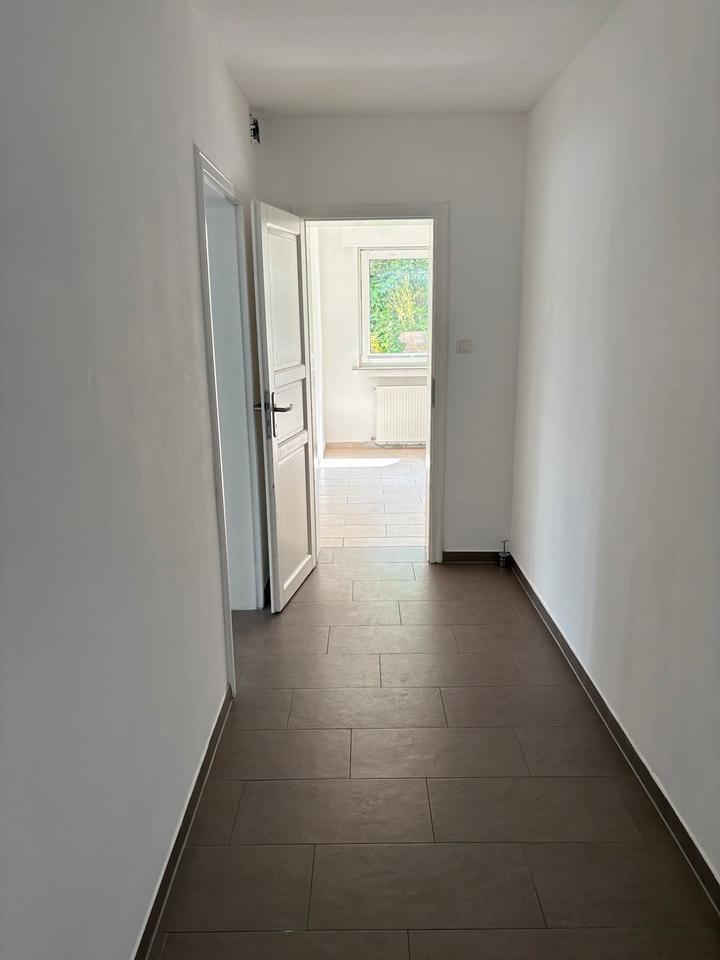 Geräumige 3-Zimmer Wohnung in Wenden-Altenhof mit Garten