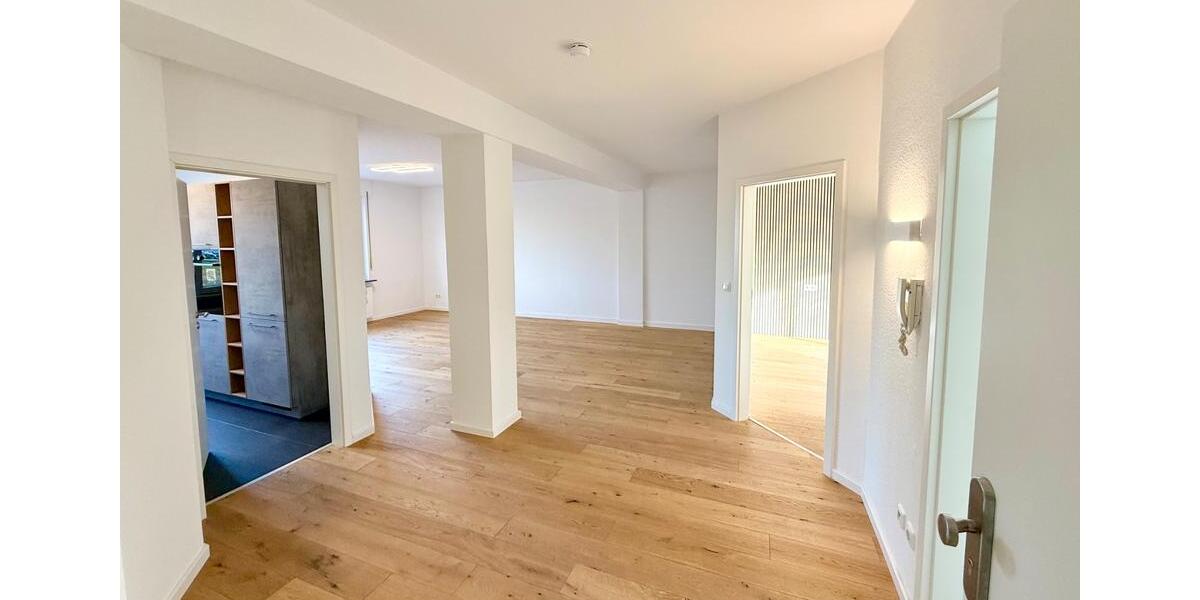 Moderne, hochwertige & renovierte Wohnung mit Dachterrasse 1 zimmer