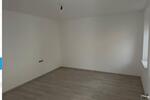 EG Wohnung mit Küche & 2 Stellplätzen in 54441 Ayl zu vermieten.