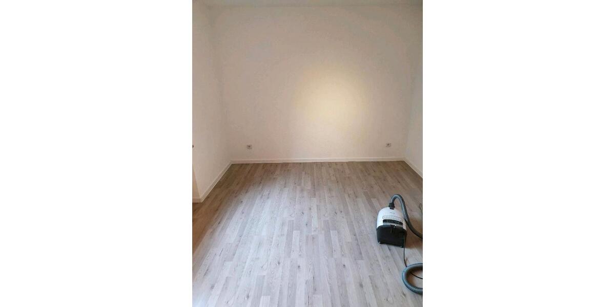 Terrassenwohnung Siegen Dillnhütten - 3 Zimmer, 82 m&sup2;, 950&euro; | Angebot:26683006