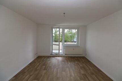 Rein in die gute Stube - 3RW in toller Lage mit Badewanne und Balkon zimmer