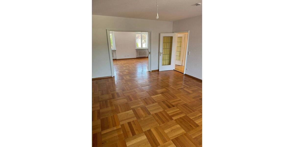 Etagenwohnung Weil am Rhein - 5 Zimmer, 141 m&sup2;, 1.850&euro; | Angebot:25837678