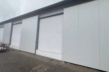 NEU im Angebot! Halle(n) in Würzburg-Zellerau zimmer