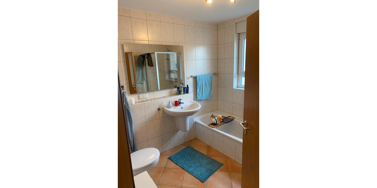 Wohnen auf Zeit Rüsselsheim am Main - 4.5 Zimmer, 120 m&sup2;, 550&euro; | Angebot:25881581