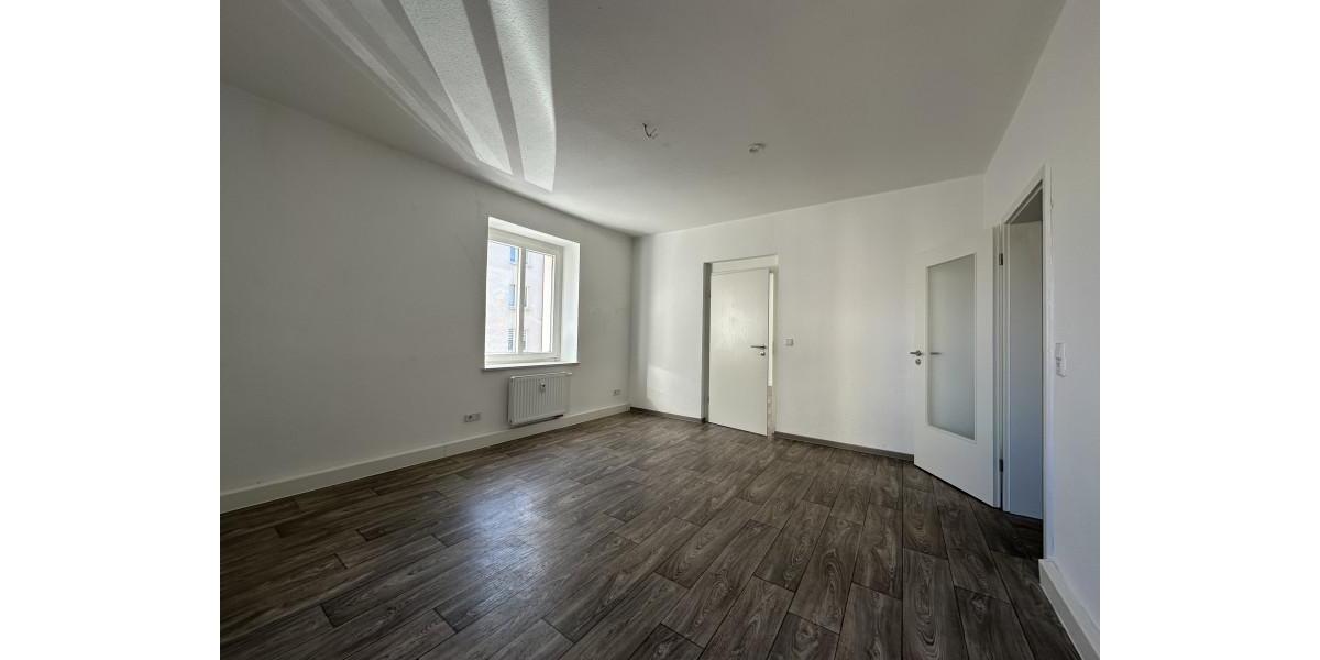 Erdgeschoßwohnung Plauen Bahnhofsvorstadt - 3 Zimmer, 67 m&sup2;, 354&euro; | Angebot:26550242