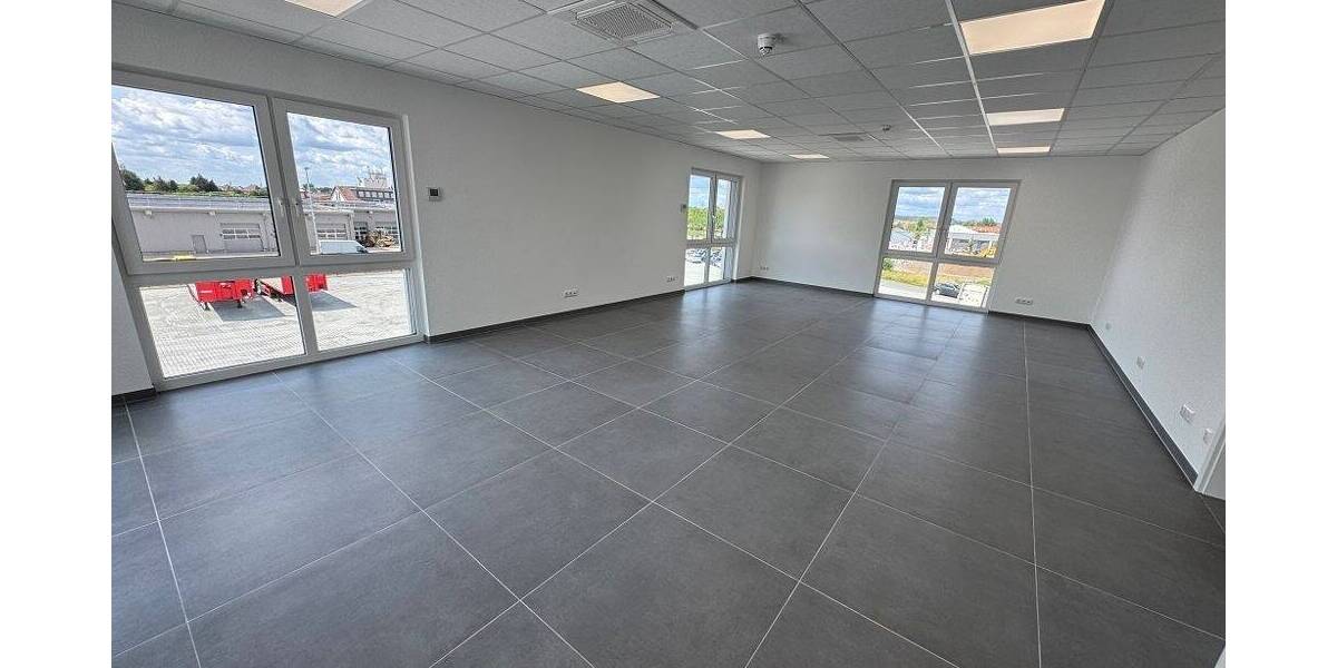 Gewerbeobjekt Lindhorst - 5 Zimmer, 207 m&sup2;, 2.200&euro; | Angebot:23516415