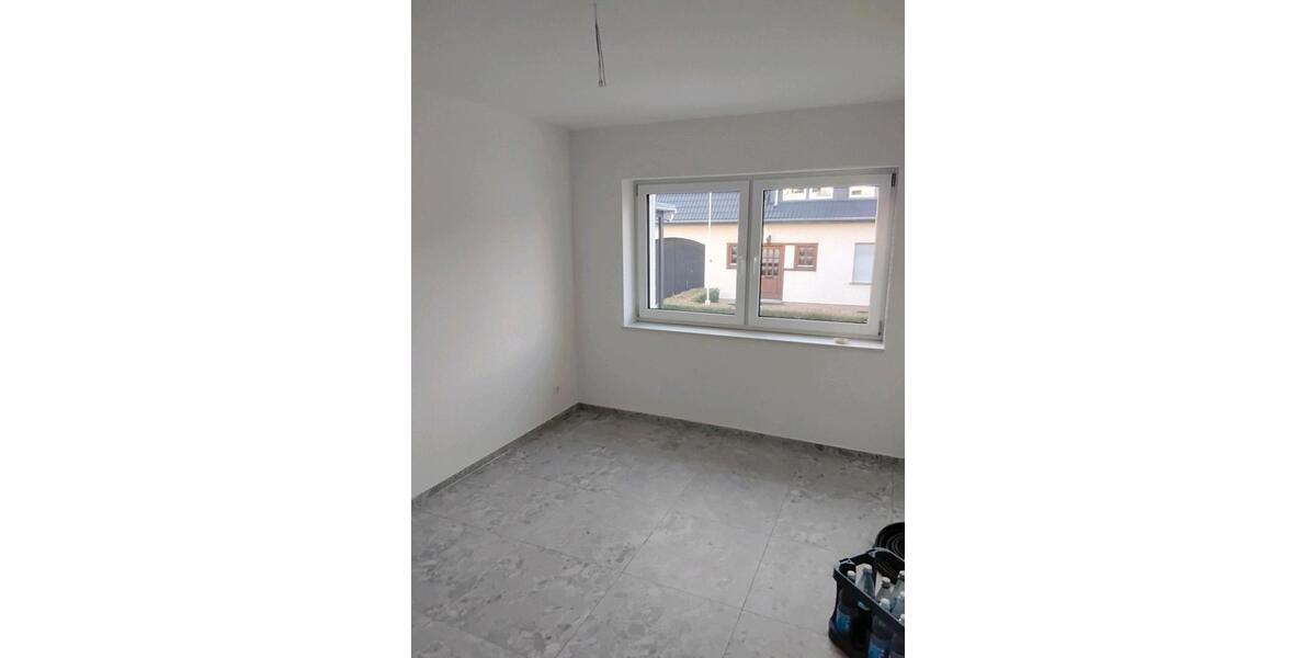 Erdgeschoßwohnung Rommerskirchen - 3 Zimmer, 75 m&sup2;, 1.030&euro; | Angebot:23762862