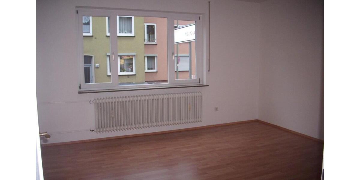 Parterre Wohnung Kassel City 4 Zimmer, Küche & Bad 4 zimmer