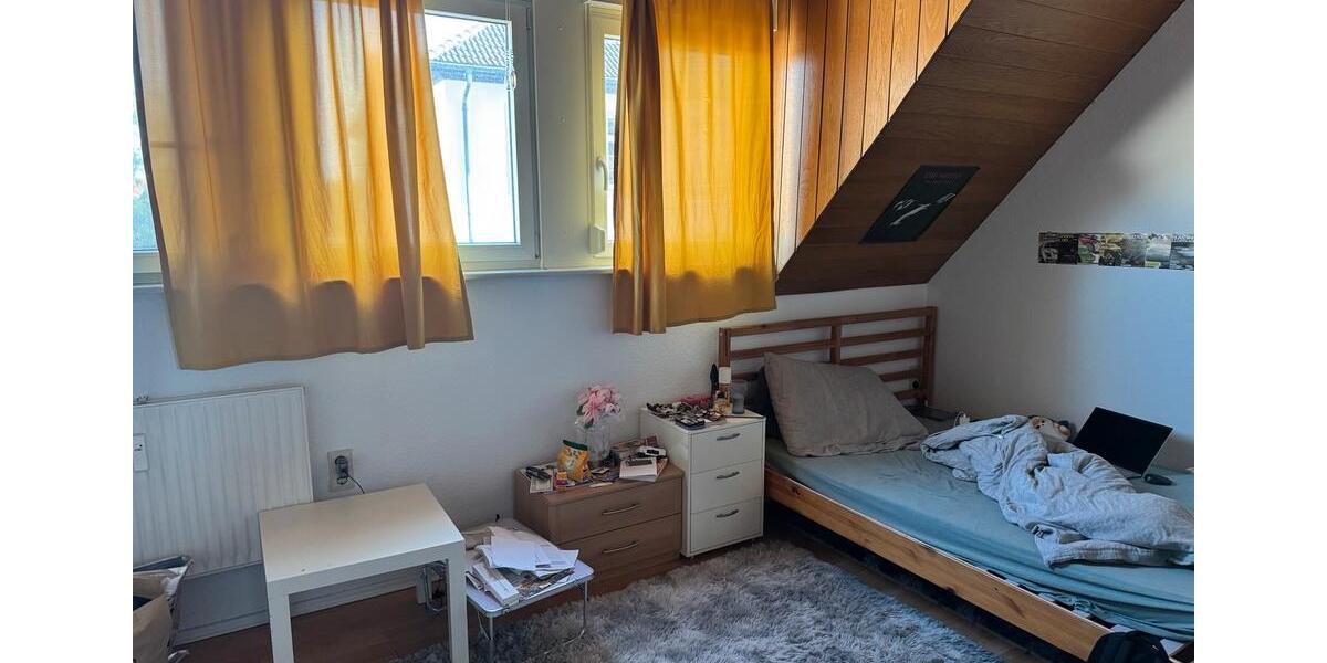 Wohnen auf Zeit Marburg - 6 Zimmer, 15 m&sup2;, 500&euro; | Angebot:26671360