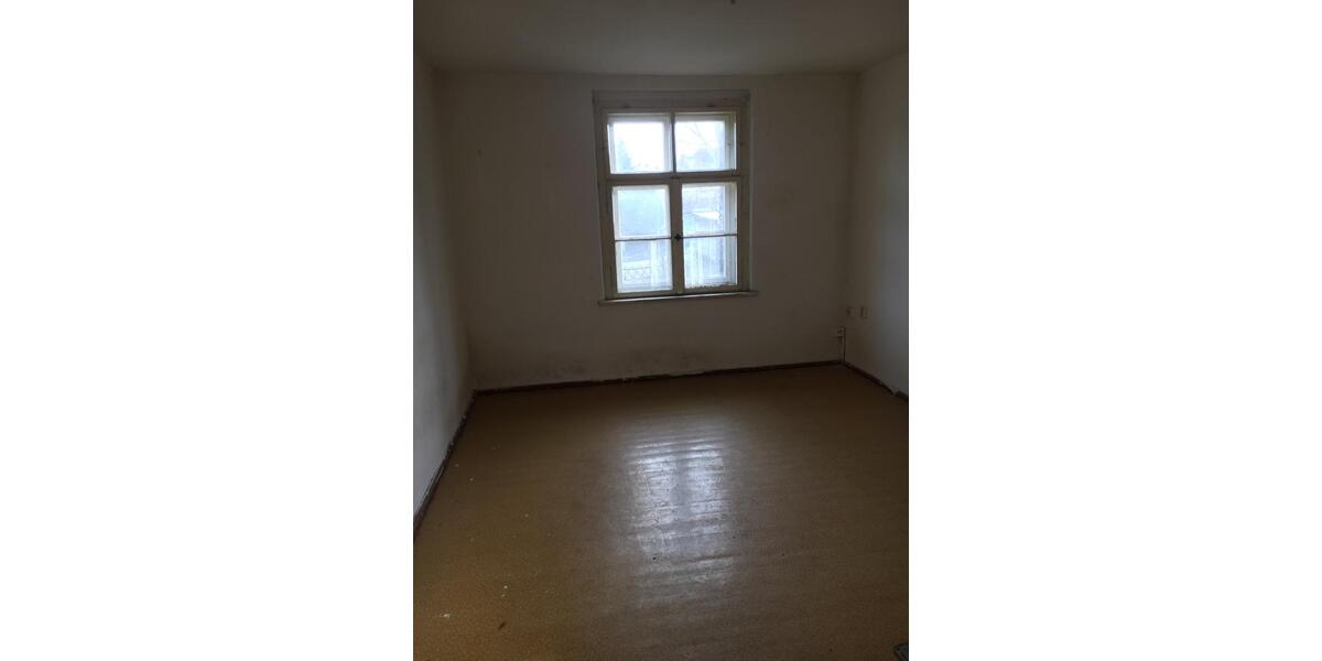 Etagenwohnung Zittau - 1 Zimmer, 95 m&sup2;, 95&euro; | Angebot:26490610