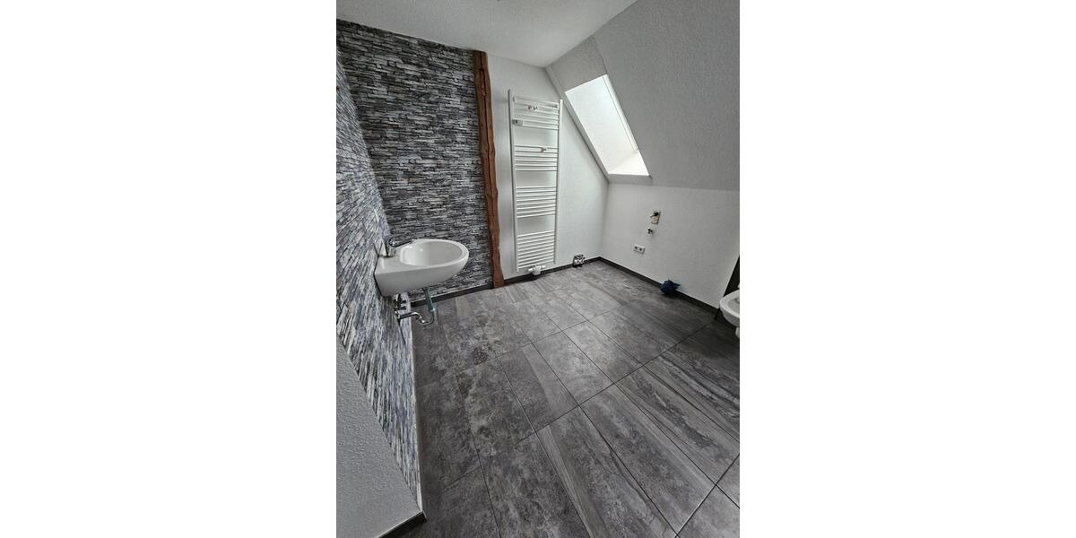 Dachgeschoßwohnung Bramsche - 3.5 Zimmer, 96 m&sup2;, 900&euro; | Angebot:24198808