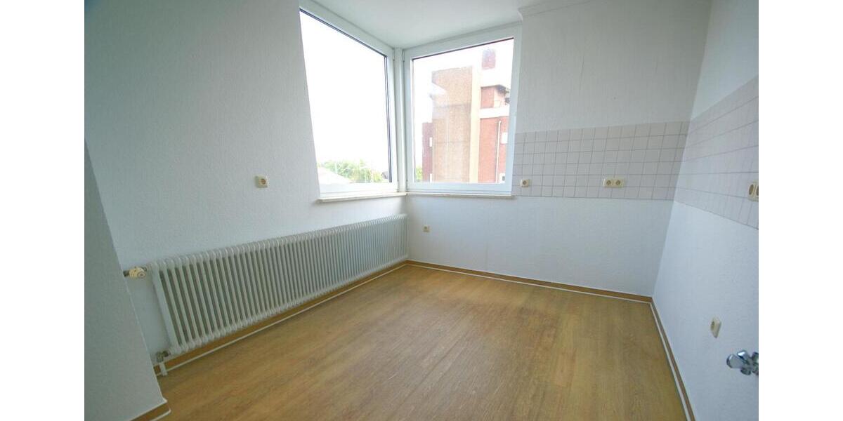 Etagenwohnung Westerstede - 4 Zimmer, 99 m&sup2;, 720&euro; | Angebot:26492930