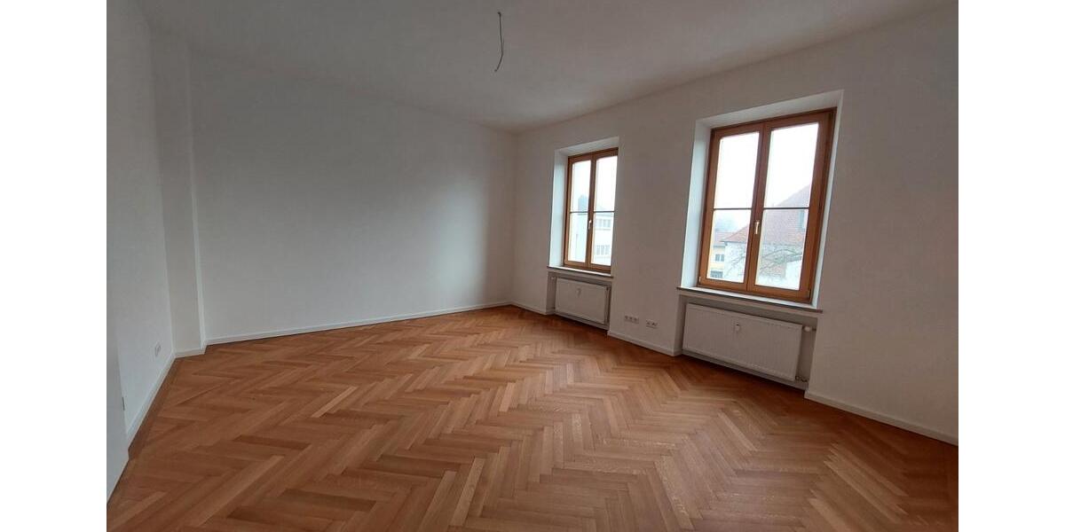 Etagenwohnung Straubing - 4 Zimmer, 143 m&sup2;, 1.200&euro; | Angebot:26006497