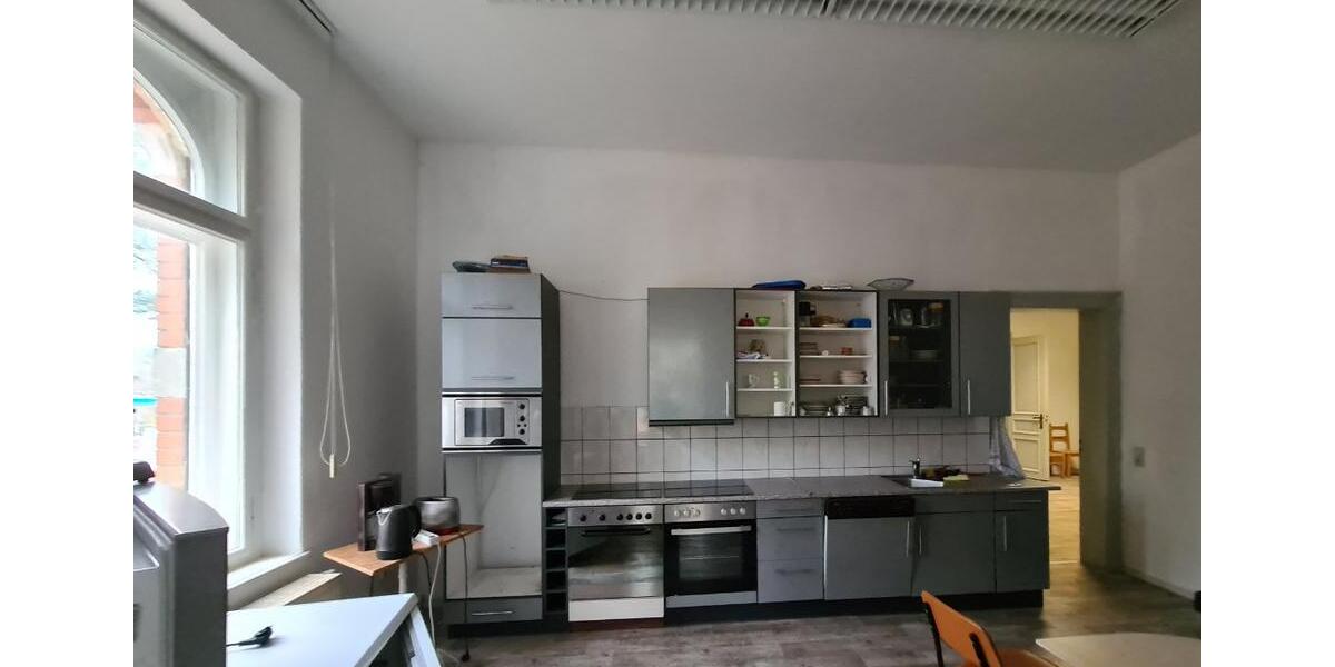 Etagenwohnung Werdau - 1 Zimmer, 33 m&sup2;, 180&euro; | Angebot:26115306