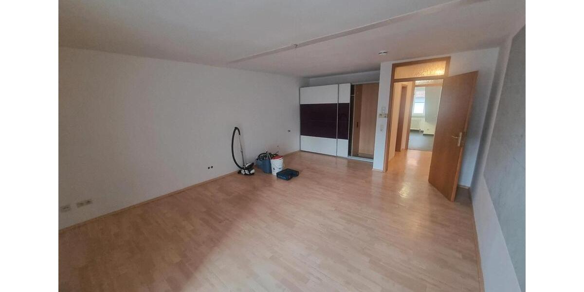 Dachgeschoßwohnung Waldachtal - 1 Zimmer, 93 m&sup2;, 1.100&euro; | Angebot:24548093