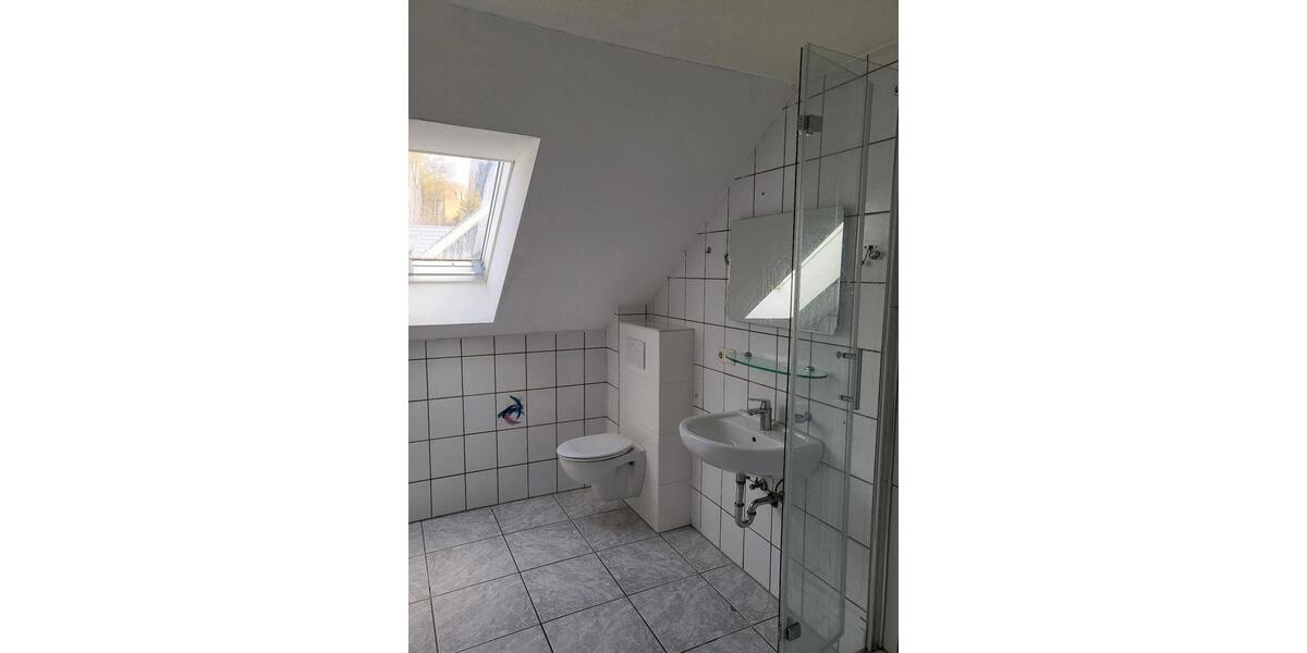 Dachgeschoßwohnung Siegen Weidenau - 4 Zimmer, 100 m&sup2;, 950&euro; | Angebot:24994316