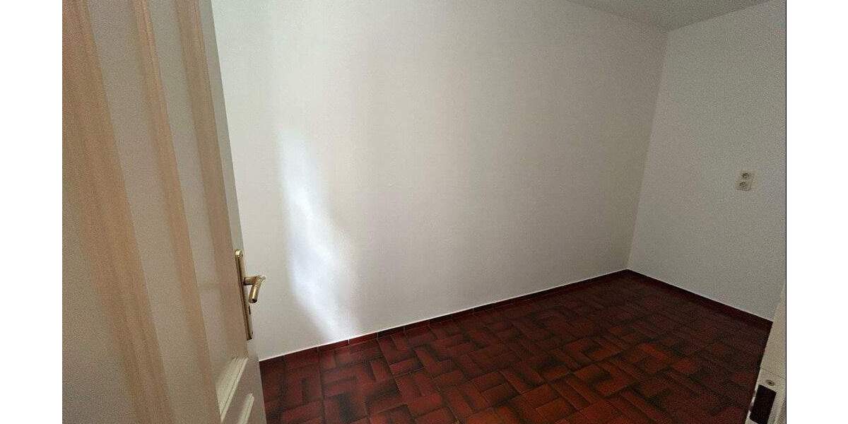 Etagenwohnung Dinkelsbühl - 3 Zimmer, 100 m&sup2;, 750&euro; | Angebot:25729750