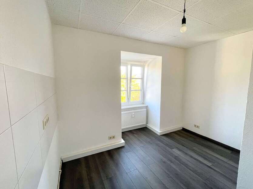 Wohnung zum Mieten in Bitterfeld-Wolfen OT Wolfen 271,70 € 41.8 m² 2 zimmer