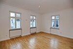 Kernsanierte Altbauetage in absoluter Innenstadtlage