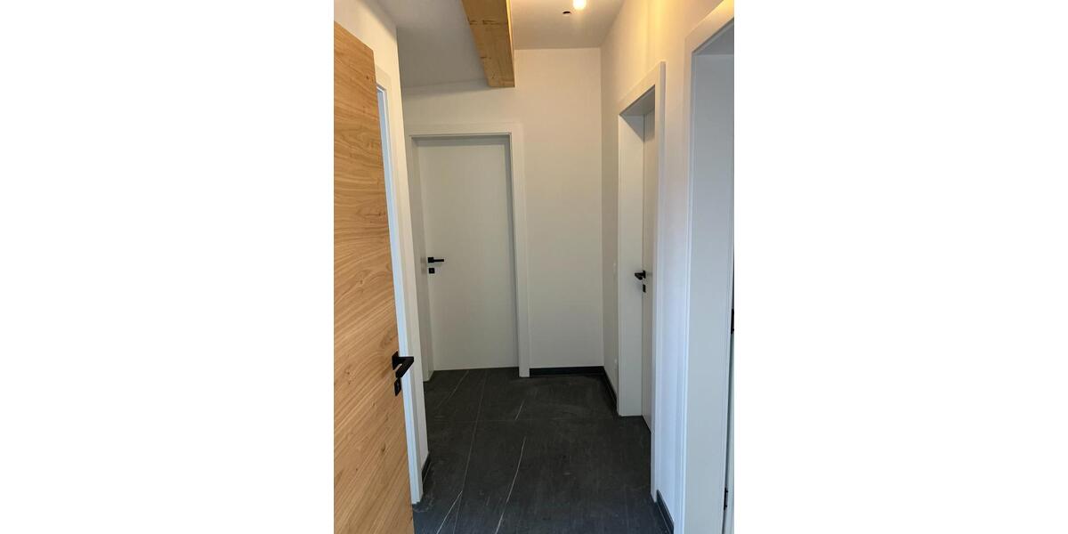 Dachgeschoßwohnung Grafrath - 3 Zimmer, 67 m&sup2;, 2.100&euro; | Angebot:24524231