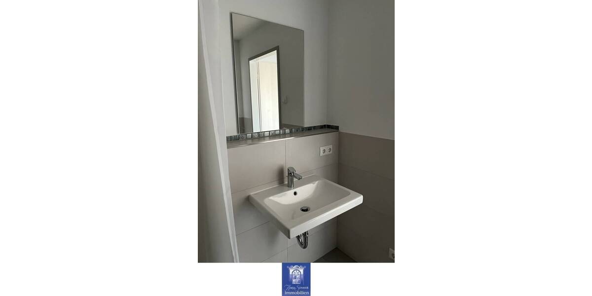 Etagenwohnung Arnsdorf - 2 Zimmer, 44 m&sup2;, 580&euro; | Angebot:25708923