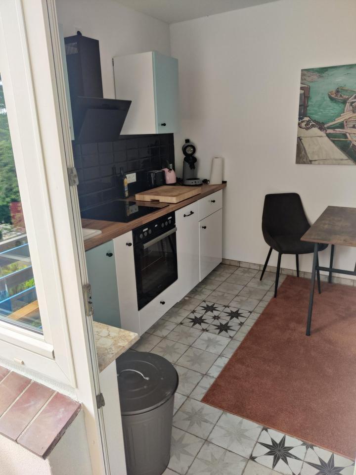 sanierte Wohnung im Lotsenviertel mit Balkon zimmer